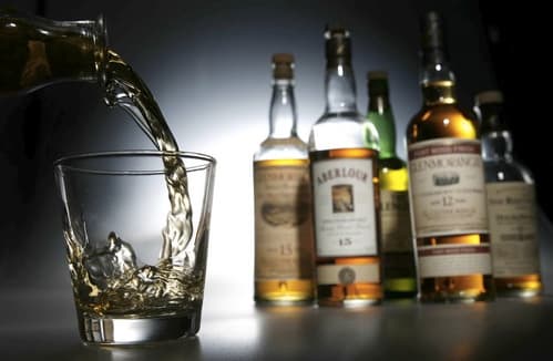Dėl etikečių klijavimo žmonėms, pasisakantiems už alkoholio kontrolės politiką