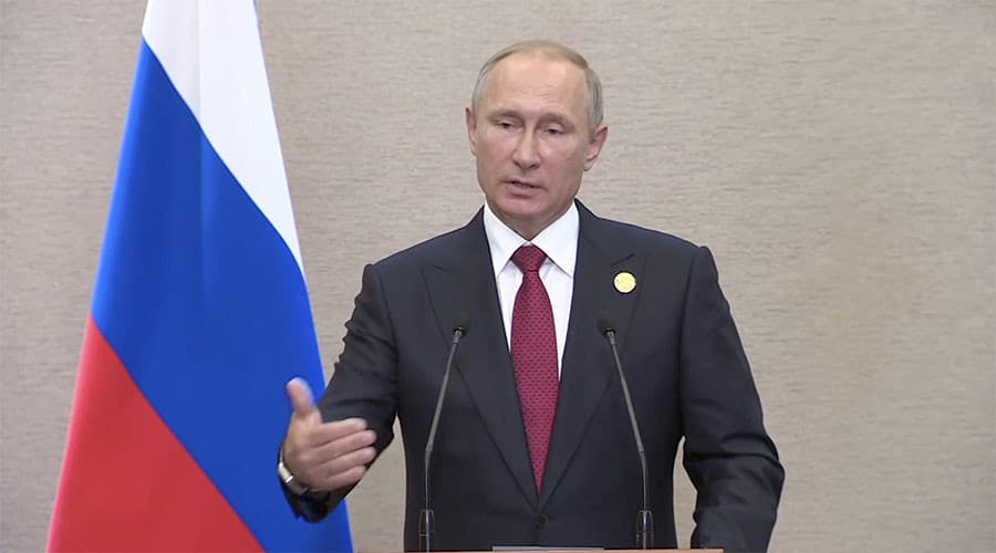 V. Putinas: karinė isterija dėl Šiaurės Korėjos gali baigtis visos planetos katastrofa