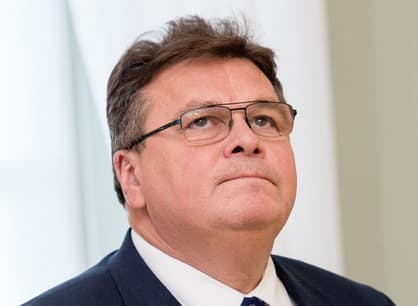 L. Linkevičius.