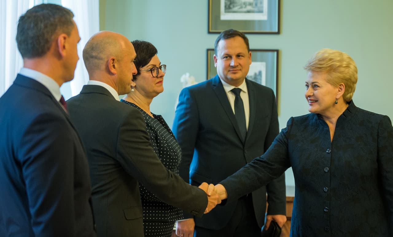 Prezidentė rodo kryptį vis sėkmingesnėje jos kovoje su korupcija