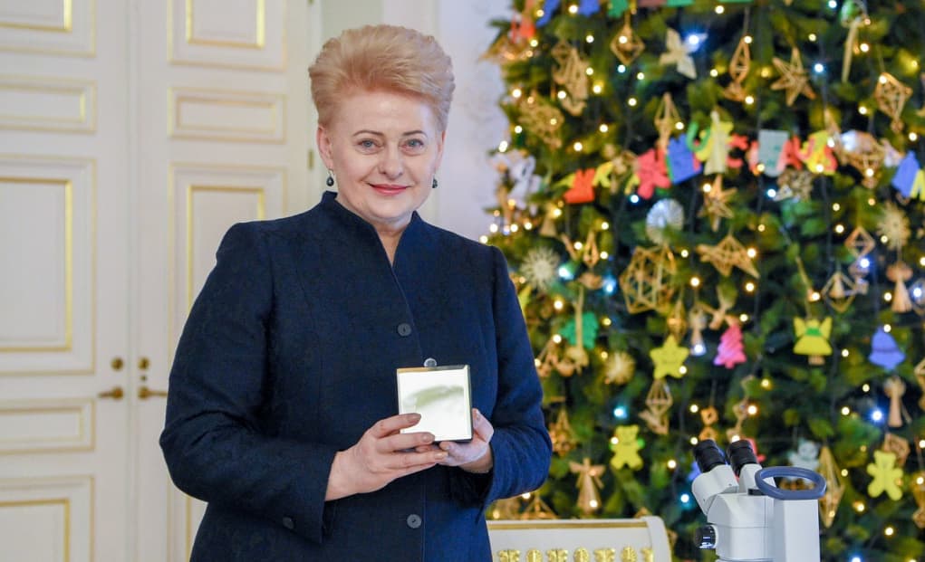 Mokslų daktarė, prezidentė D. Grybauskaitė. Nuotr. prezidentas.lt