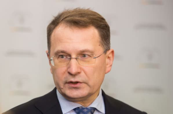konstitucinio teismo pirmininkas D. Žalimas.