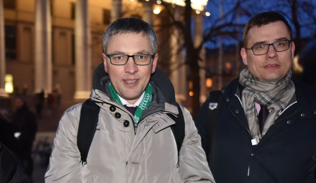 Konservatorius Laurynas Kasčiūnas (dešinėje) su bendraminčiu, Seimo NSGK vadovu Vytautu Baku. Nuotr. facebook.com