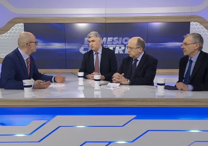 LRT eteryje susėdę vyrai diskutavo, kaip reikėtų nubausti Rusiją