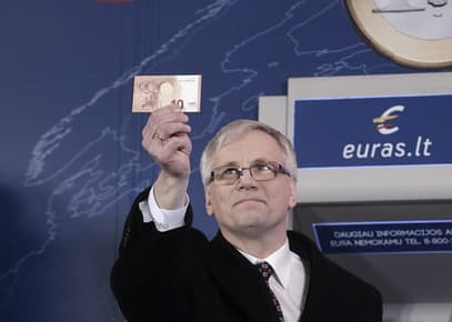 R. Šadžius.