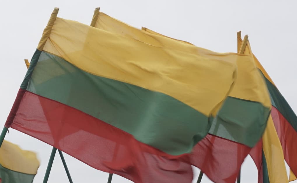 TAUTOS FORUMAS drebina užpelkėjusią sistemą: prezidentei pateikti revoliuciniai reikalavimai