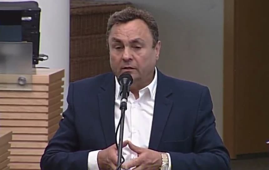 P. Gražulis pažėrė kritikos prezidentei dėl jos pomėgio glėbesčiuotis su vaikais, tačiau supainiojo kelius