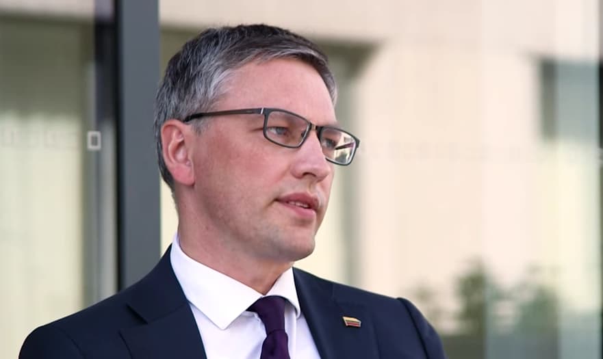 V. Bakas.