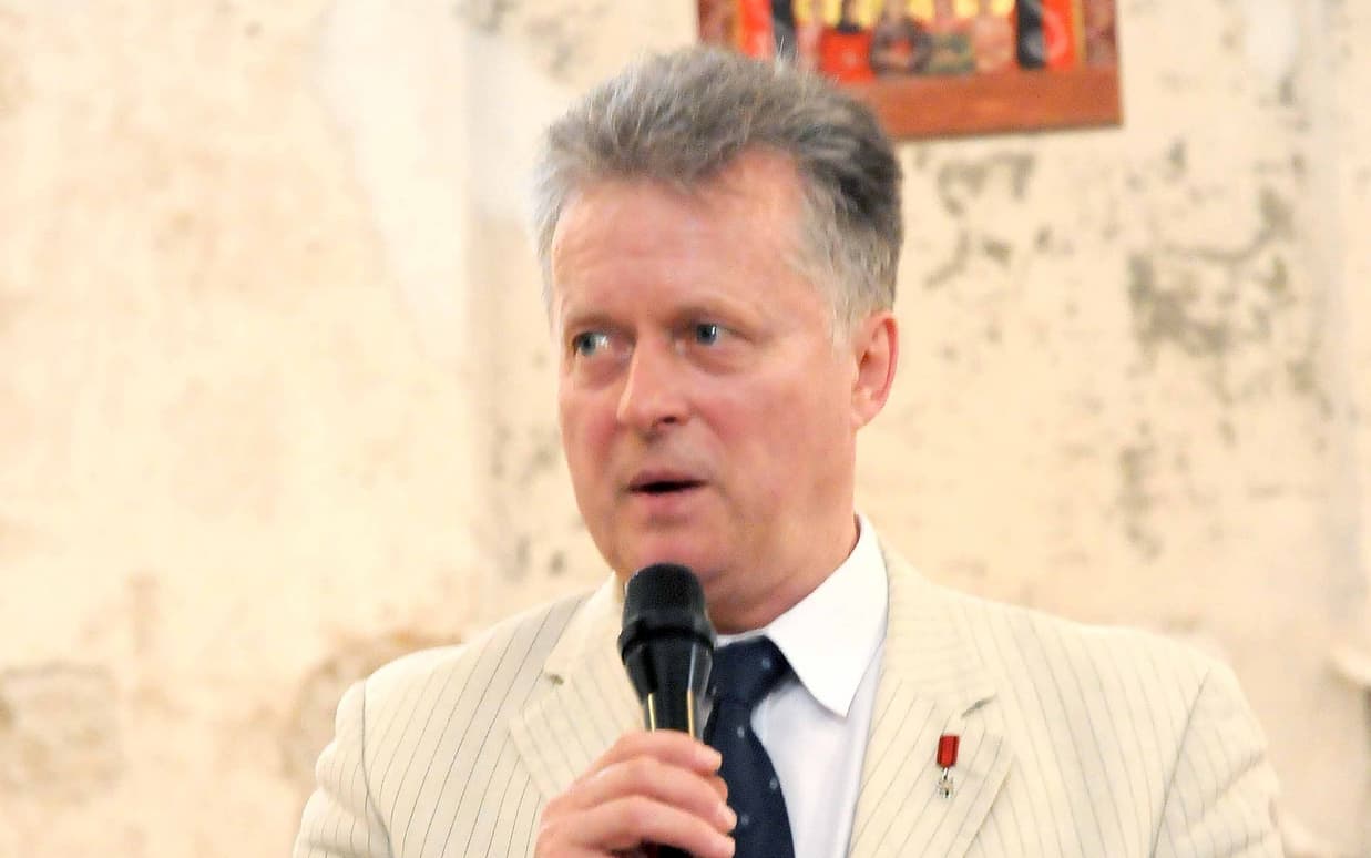Profesoriaus Vytauto Landsbergio ginklanešiu tituluojamas Andrius Tučkus.