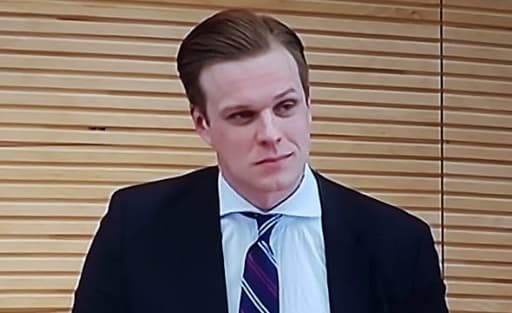 G. Landsbergis.