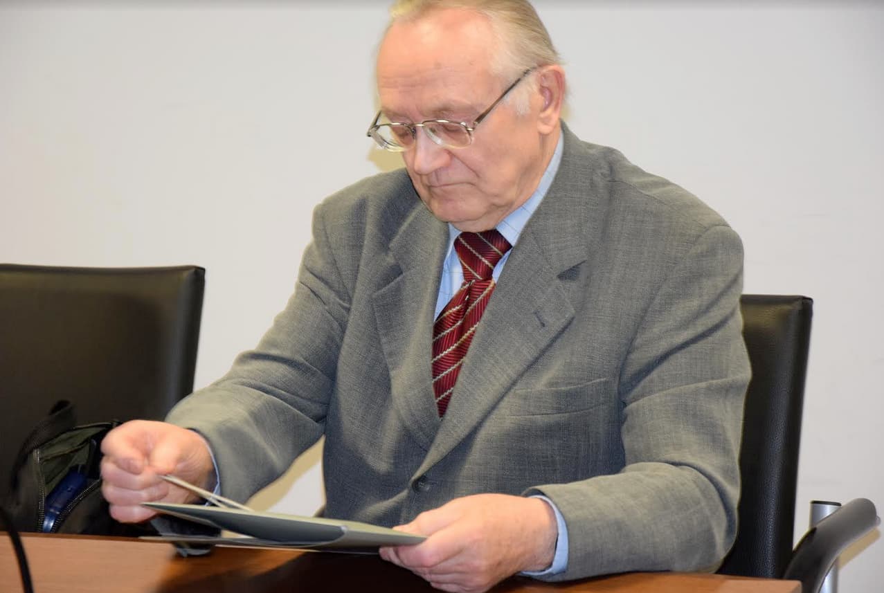 Karlio Bilans nuotraukoje – Povilas Masilionis teismo posėdyje.