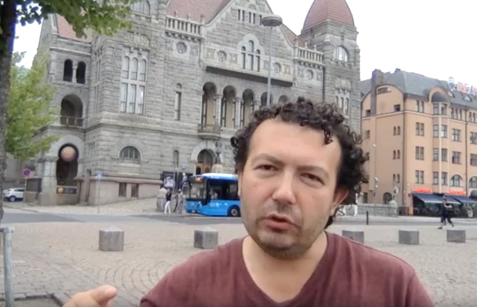 Konstitucija yra žemesnė už žmogaus teises