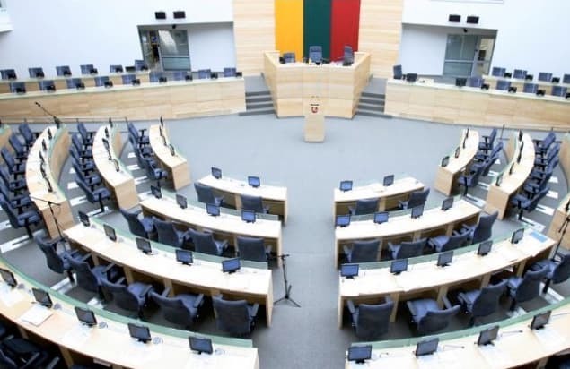 Paminta Seimo statuto nuostata: paralamentarai truputėlį pasididino algas
