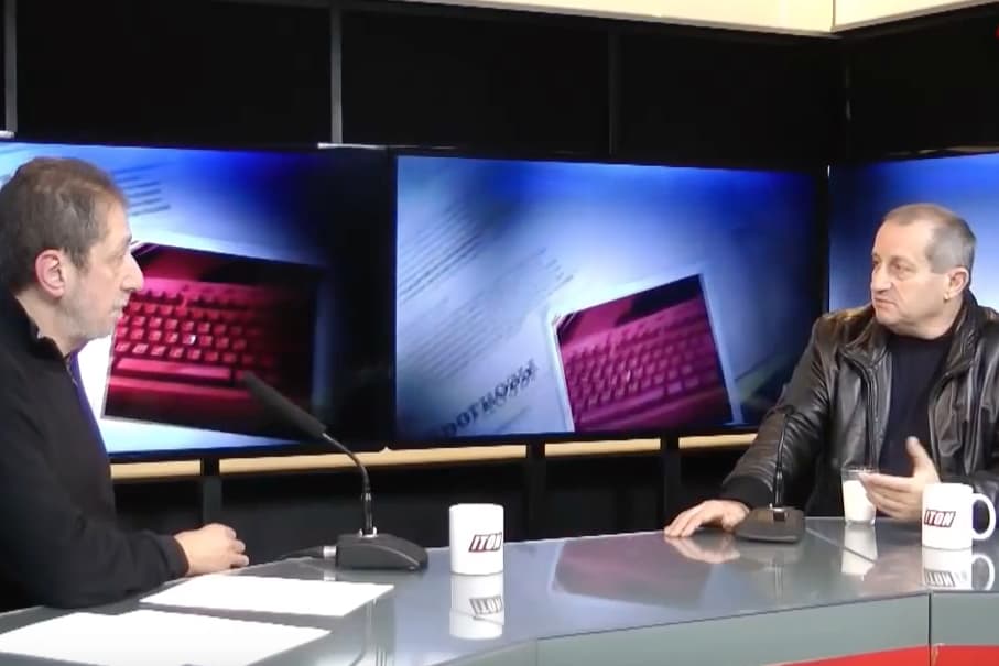 Trampas išeina, Putinas lieka