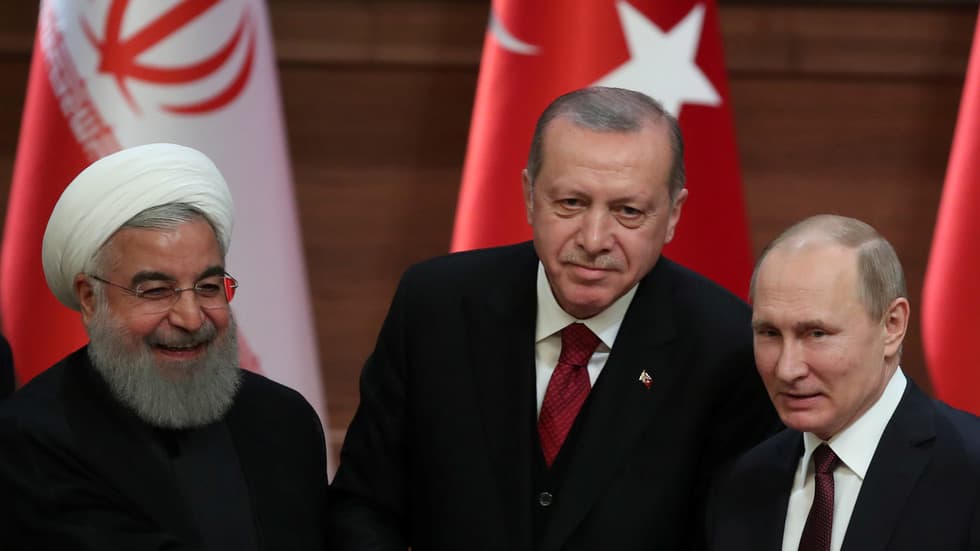 Turkija, Iranas ir Rusija vys amerikiečių karius iš Sirijos
