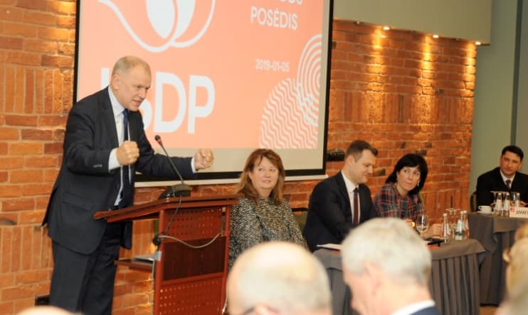 V. Andriukaitis: gana apvaginėti Lietuvos žmones