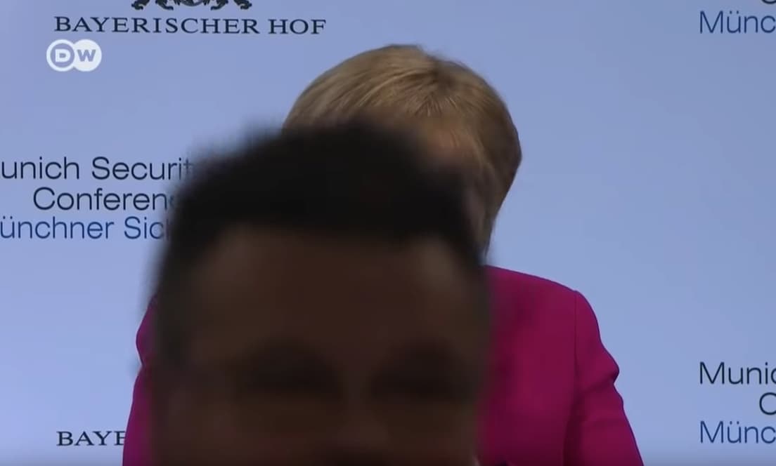 A. Merkel atsakinėjant į klausimą apie Ukrainą, neišlaikė Lietuvos <i>ciuciuko</i> L. Linkevičiaus nervai