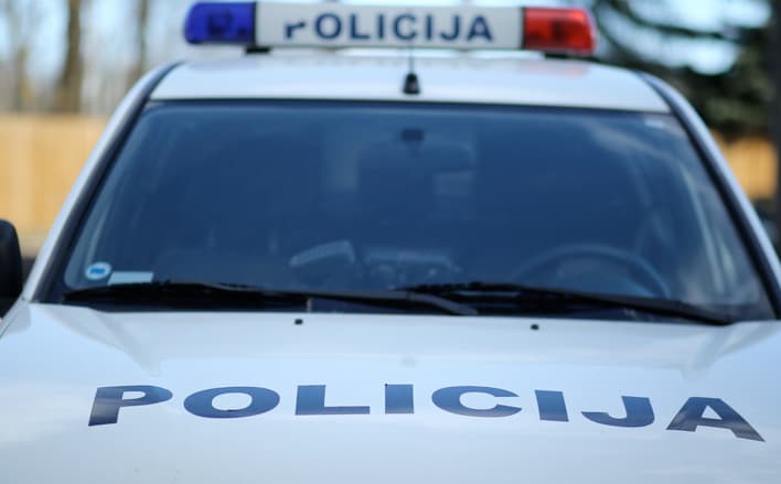 Policija sulaikė A. Juozaičio parašų rinkikus
