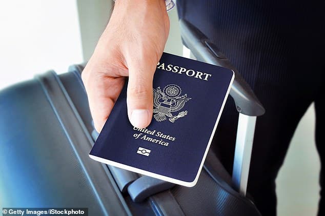 Amerikietiškos svajonės pabaigos pradžia: nuo 2021 m. JAV piliečiams reikės vizų, kad patektų į Europą