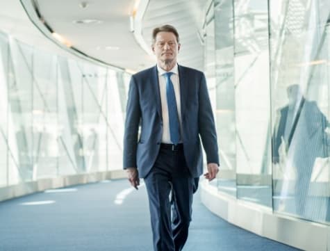 Konservatorių hierarchai siekia savivaldą vėl suvaryti į partinį „dvarą“