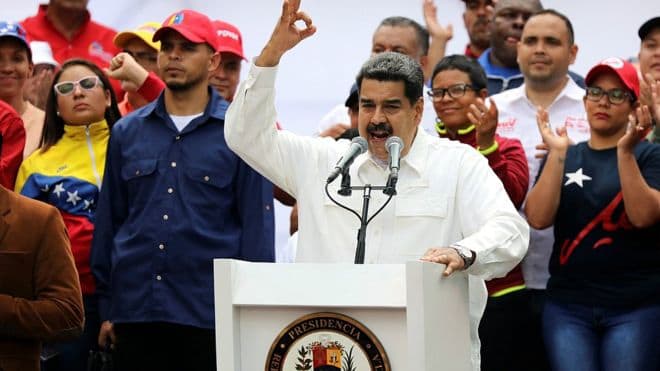 Teisėtai išrinktą Venesuelos prezidentą Nikolasą Maduro (Nicolás Maduro) palaiko didžioji dalis šalies gyventojų.