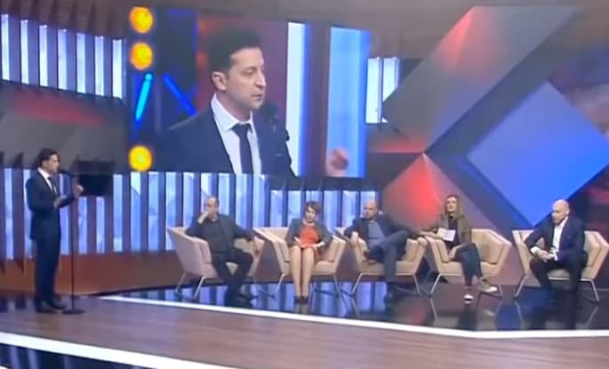Dėl pavojaus gyvybei Vladimiras Zelenskis raginamas neiti į debatus stadione su Petro Porošenka