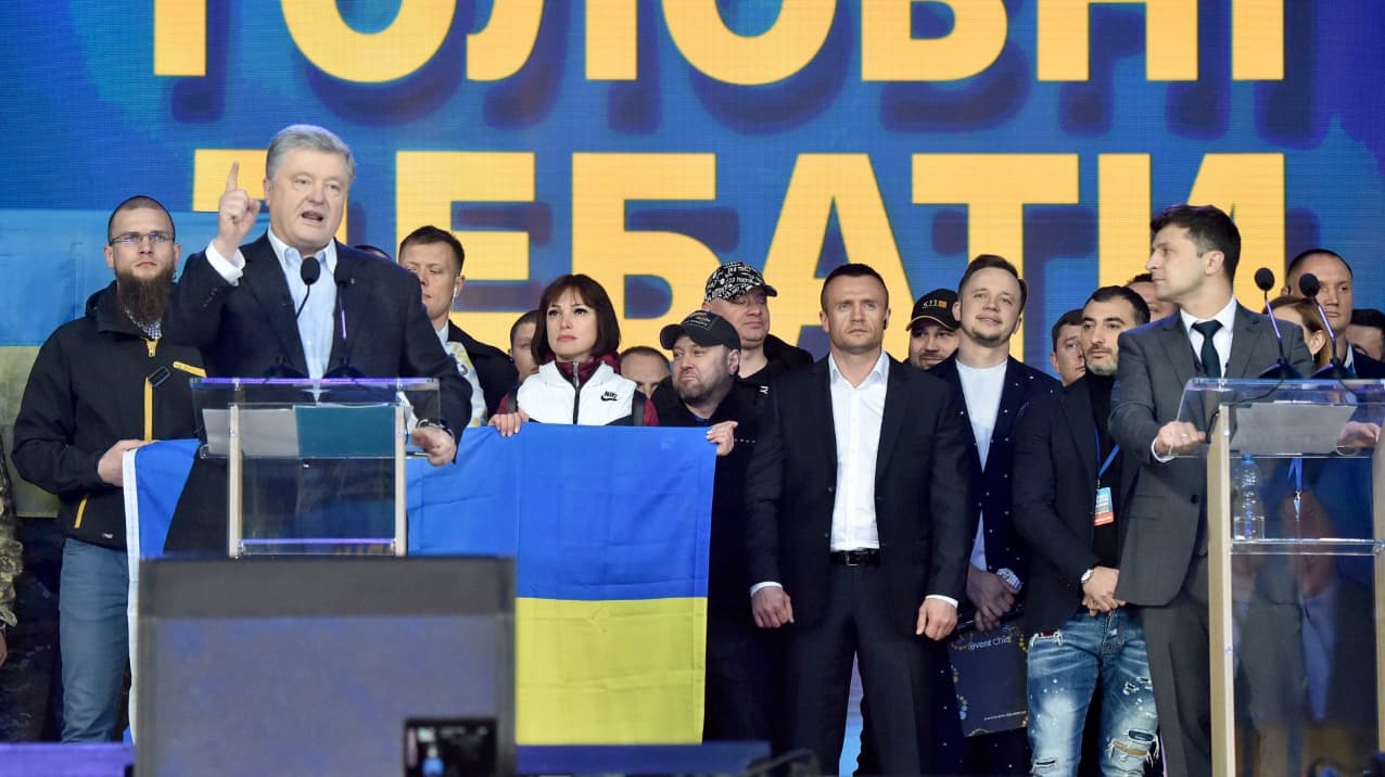 Viltys tų, kurie dar beviltiškai tikėjo P. Porošenkos sėkme, turėjo išgaruoti (P. Porošenkos ir V. Zelenskio debatų apžvalga)