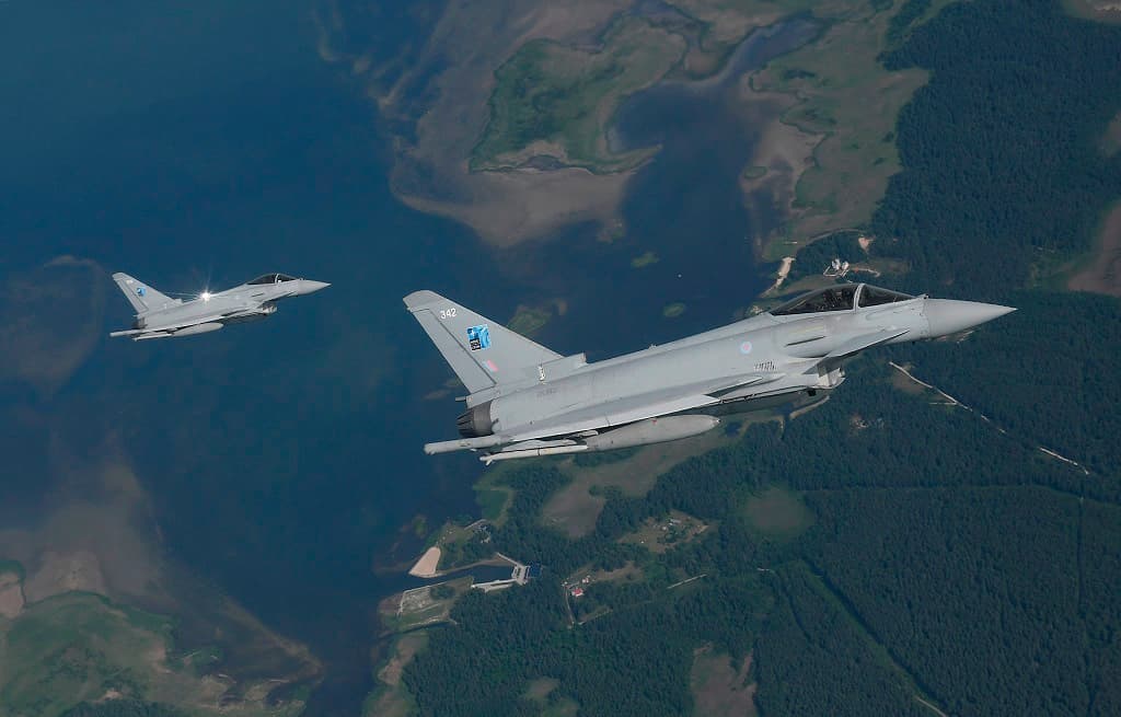 Nuotr. aut.: vyr. ltn. Robert Laszlo Toth ir Chloe McFarlane (Aircom).