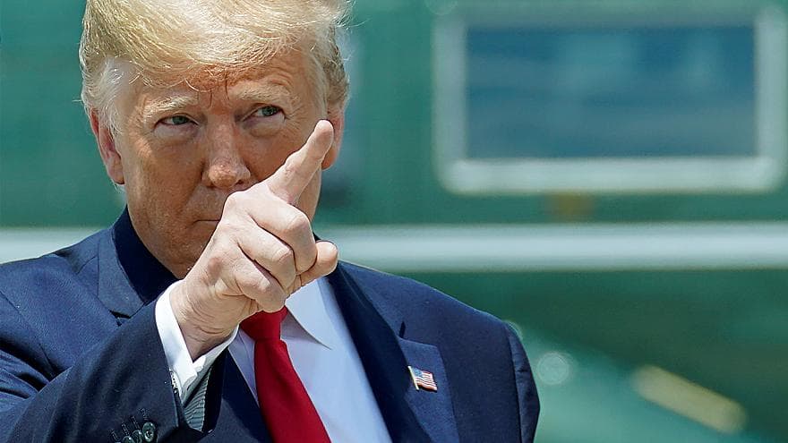 Donaldas Trampas pareiškė, kad Europa yra didesnė grėsmė JAV nei Kinija.