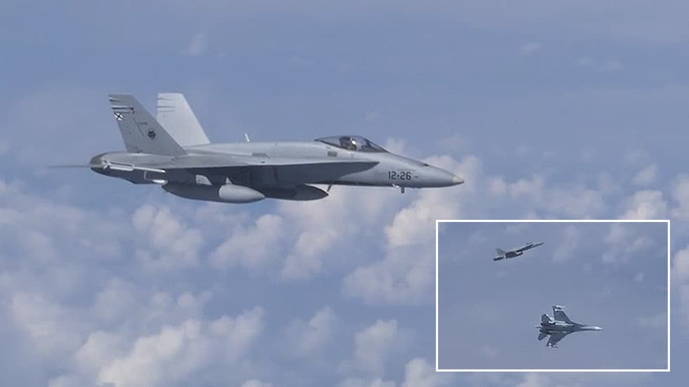 Virš Baltijos jūros persekiojęs Rusijos lėktuvą, kuriame buvo gynybos ministras, NATO bombonešis buvo nubaidytas