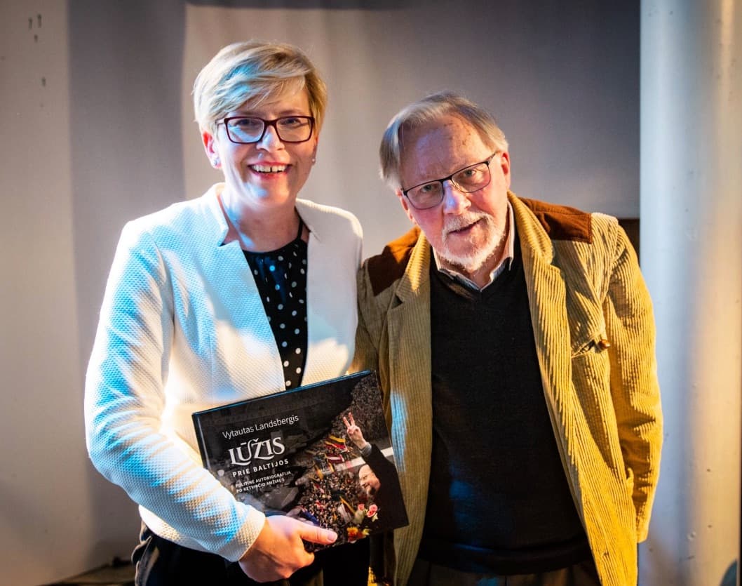 V. Landsbergis (dešinėje). Nuotr. facebook.com