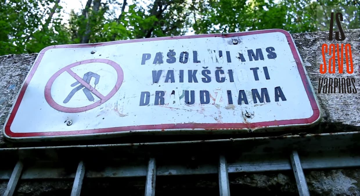 Miesto grimasos: tradicinis rugsėjo 1-osios „vamzdiec“
