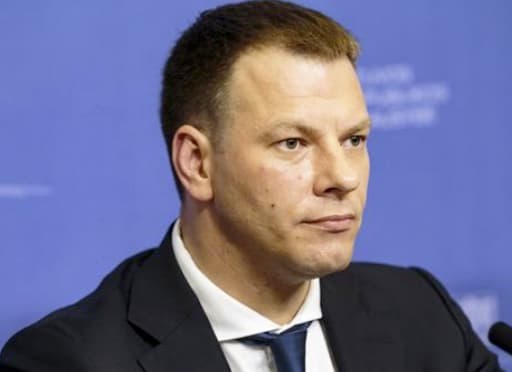 V. Šapoka.
