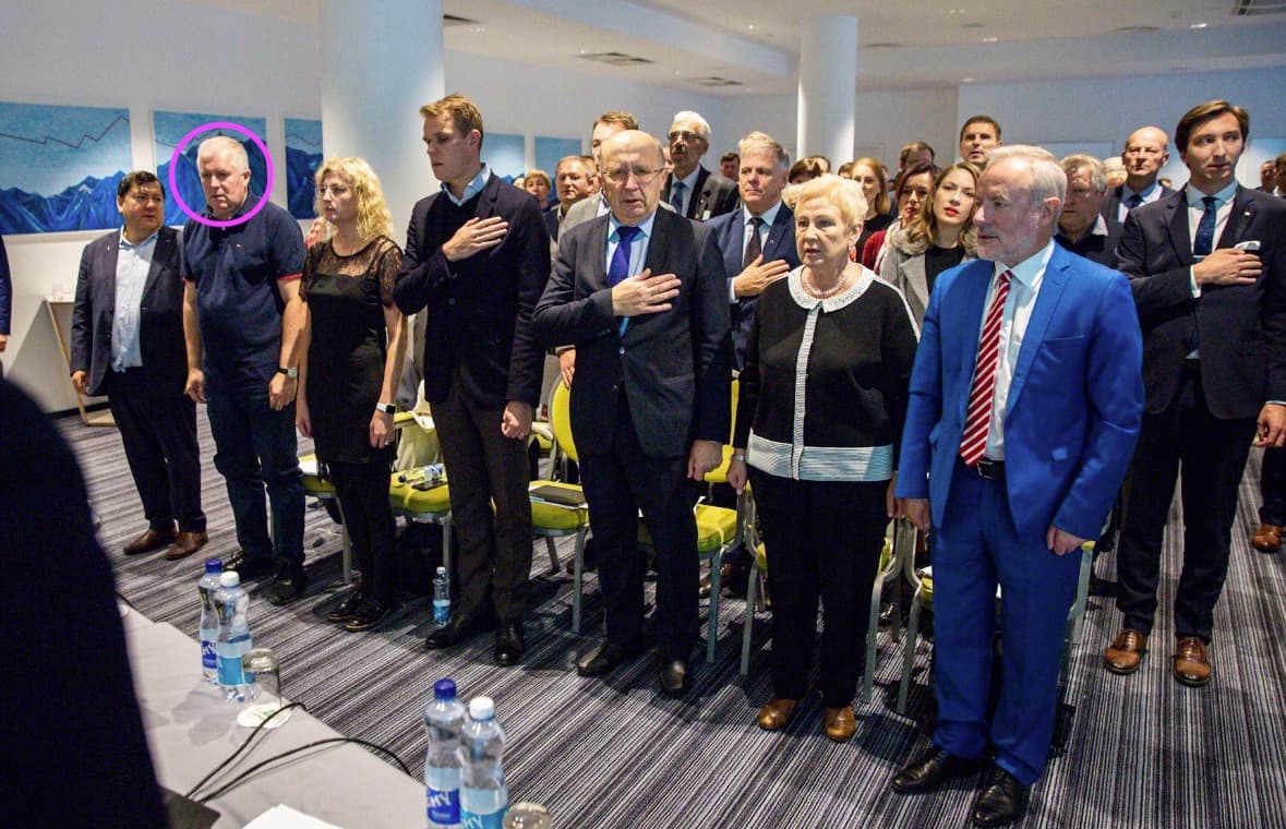 Anusas skaudžiai įgėlė Kinijai: pats neminės ir kitus ragina neminėti Kinijos Liaudies Respublikos 70-mečio