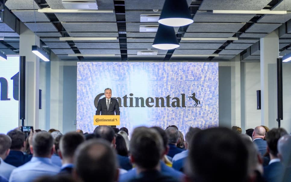 Prezidentas G. Nausėda sako kalbą gamyklos „Continental“ atidaryme. Nuotr. prezidentas.lt