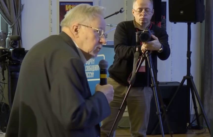 Landsbergis prognozuoja, kad Putinas turėtų pradėti karą ir mėnulyje