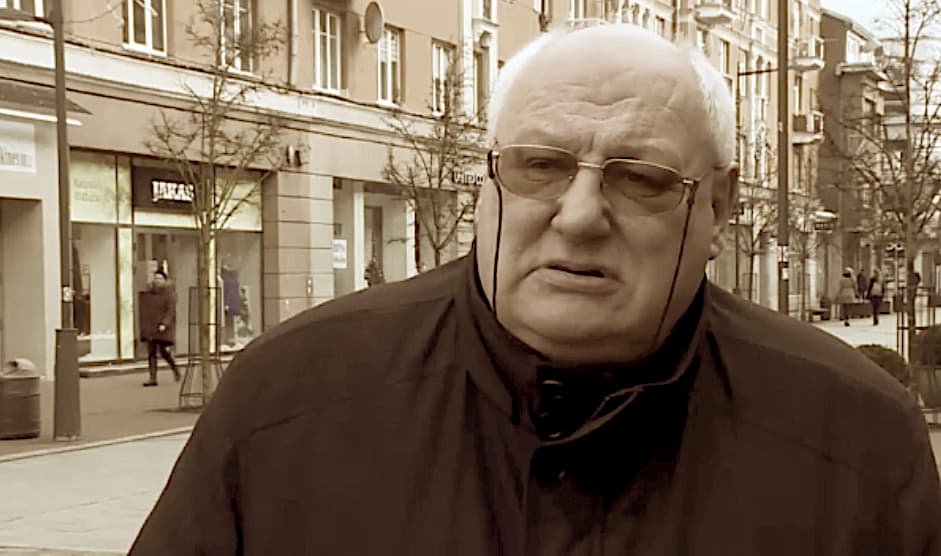 Kovotojas su įvairiomis valstybinėmis grėsmėmis, žaliasis valstietis Arūnas Gumuliauskas.