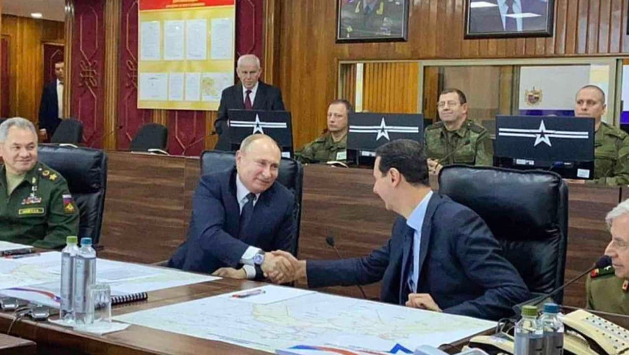 Vladimiras Putinas pirmą kartą per devynerius metus aplankė Damaską ir susitiko su Bašaru al Asadu