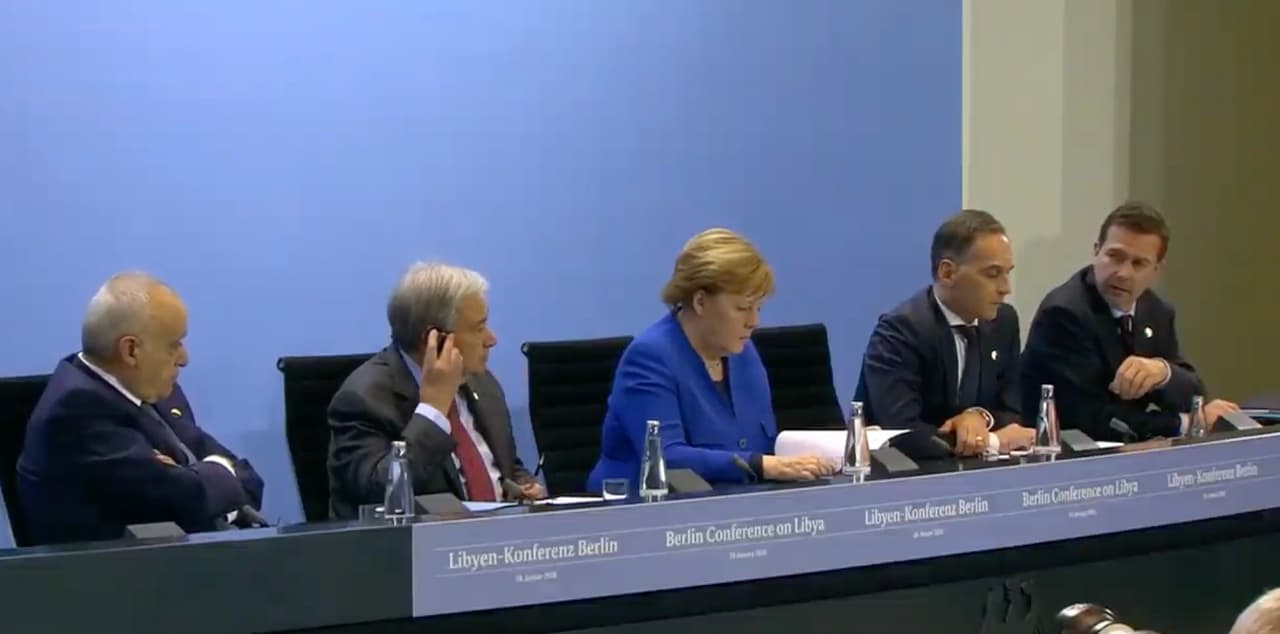 Visa spaudos konferencija po daugiašalio susitikimo Berlyne krizei Libijoje aptarti