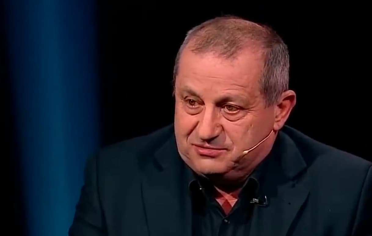 J. Kedmis sumalė į miltus Lenkiją ir pagyrė Lietuvą dėl SS