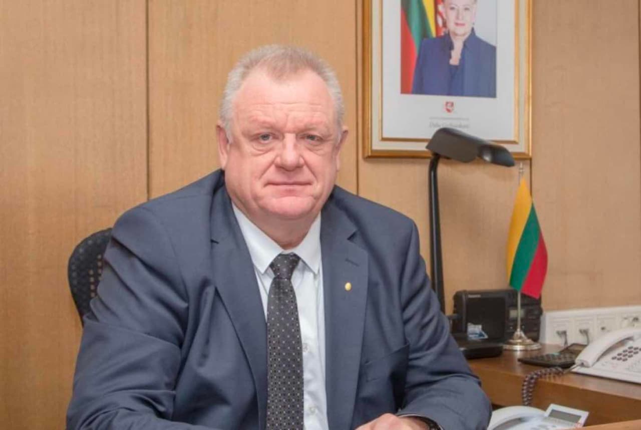 A. Stončaitis.