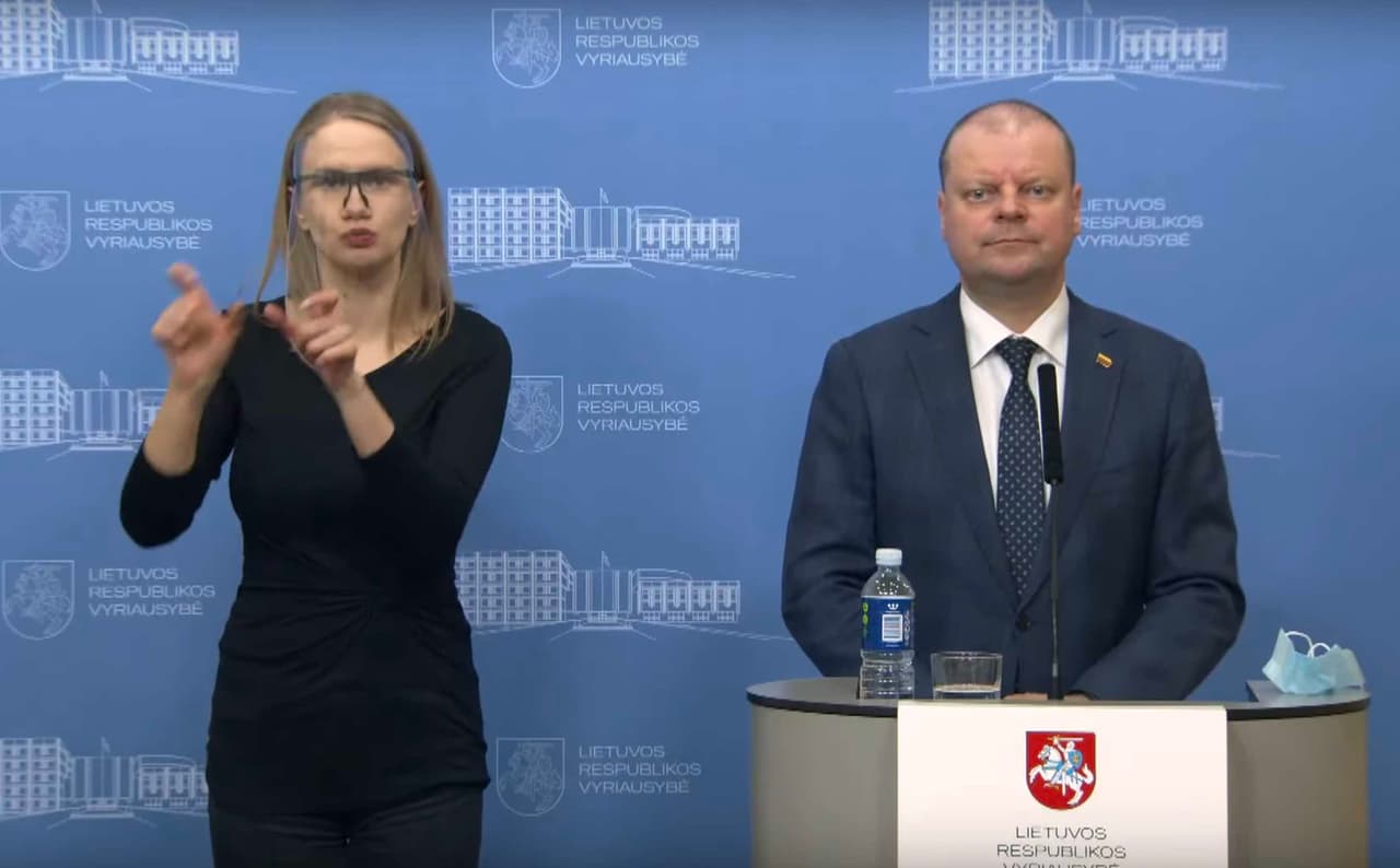 Gera žinia bankams – valstybė jau dalins pasiskolintus pinigus įmonėms, kad jos palūkanas bankams susimokėtų