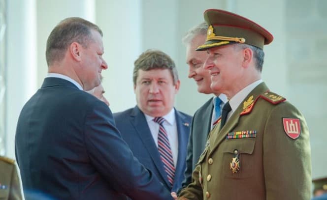S. Skvernelis (kairėje). Nuotr. facebook.com