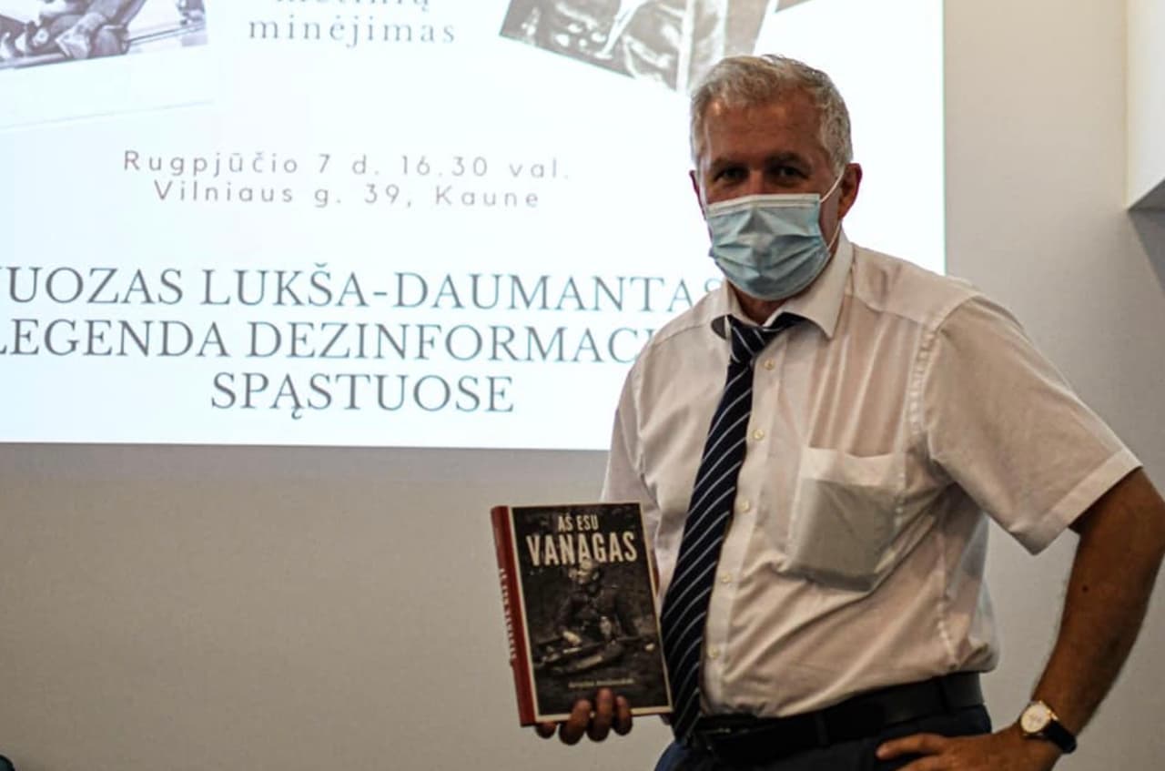 Anušauskinių KGB sąrašų skelbėjas, istorijos klastotojas Arvydas Anušauskas. Nuotr. facebook.com