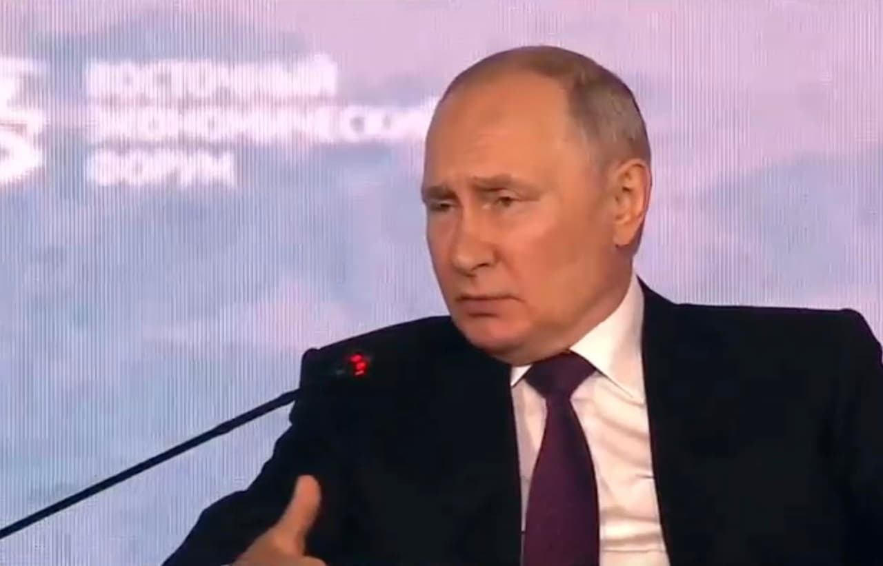 Putinas apie rinkimus JAV ir įvykius aplink Trampą