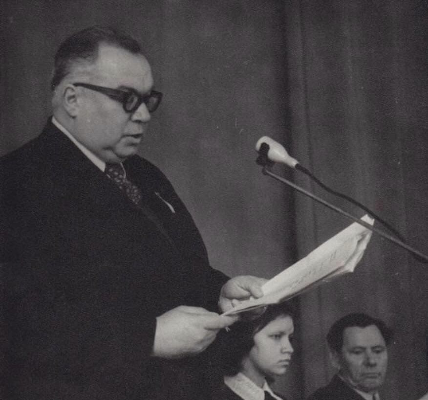 Pamąstykime drauge (Užduotis „sovietmečio“ taršytojams – poetas Eugenijus Matuzevičius)
