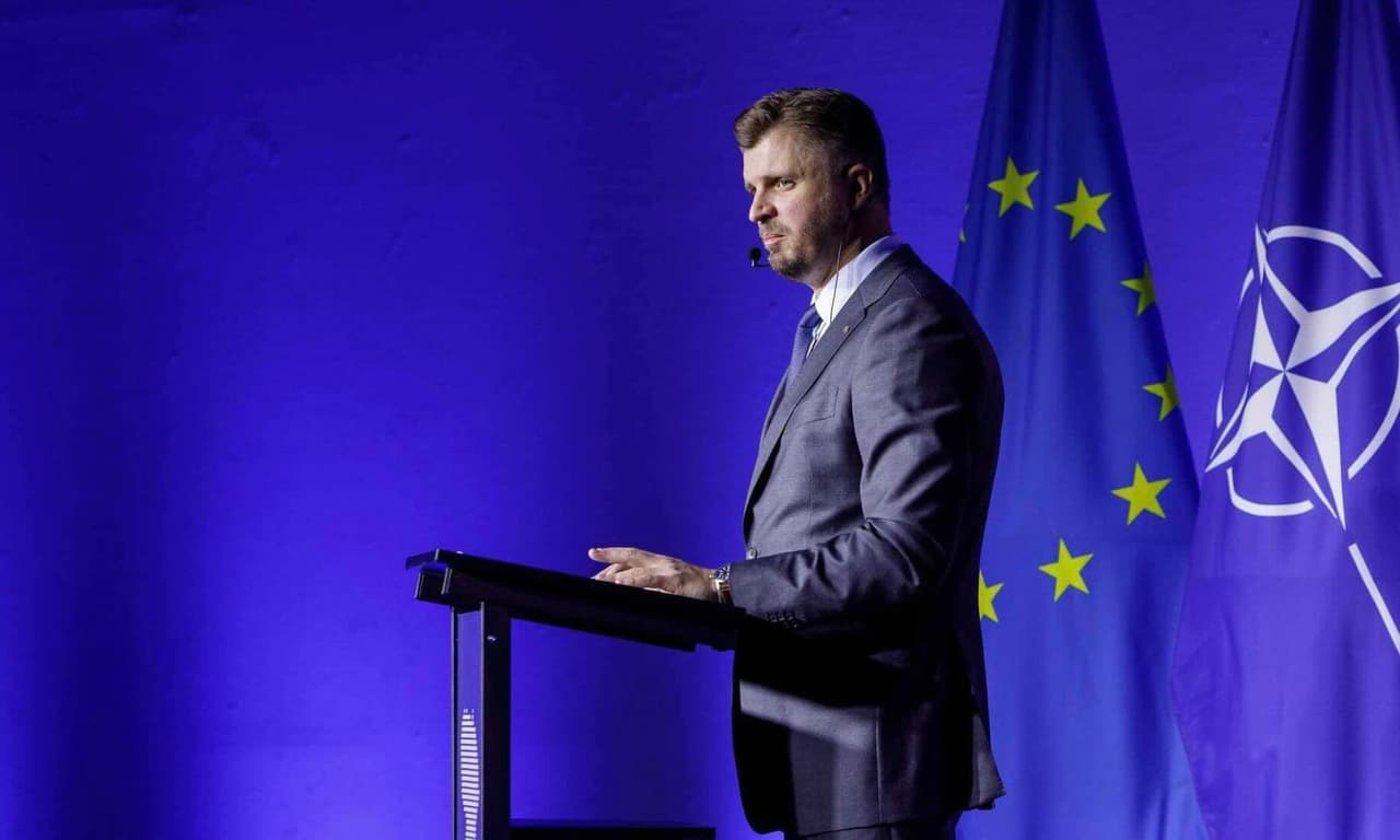 Demokratų lyderis Skvernelis Lietuvos prezidentu siūlo NATO skretoriaus pavaduotoją Jeglinską