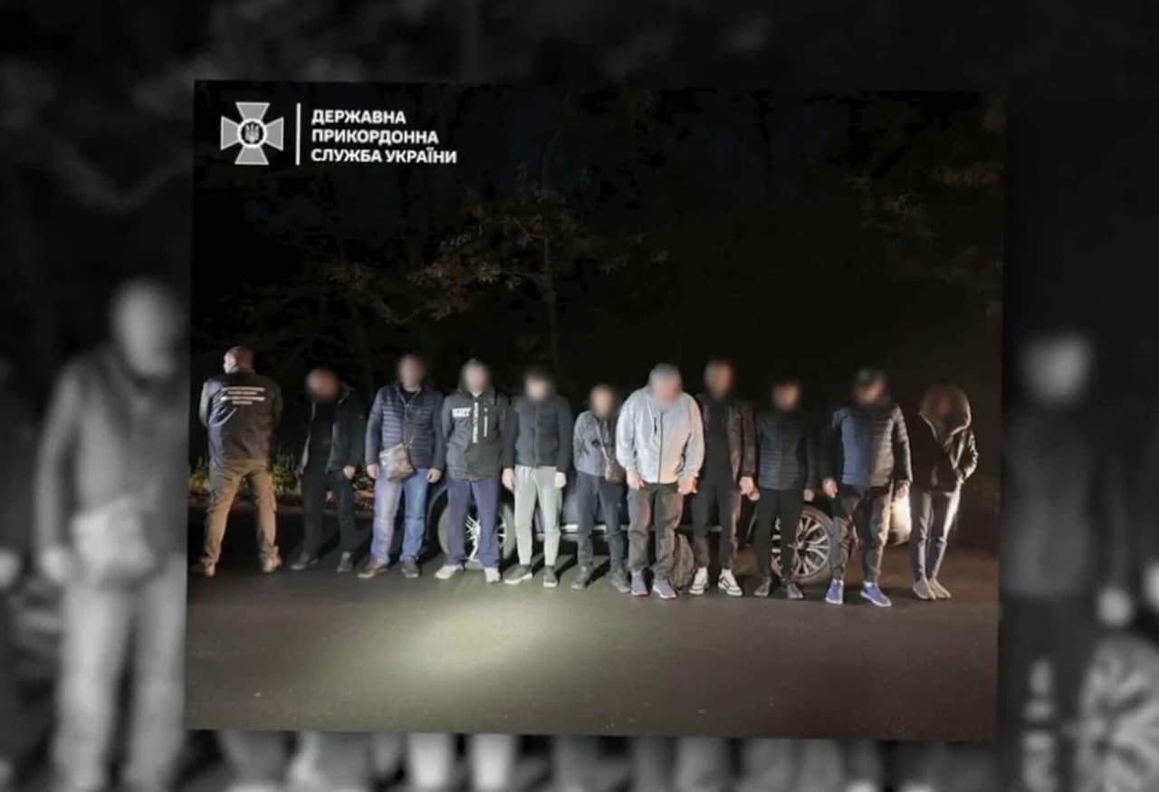 Ukrainiečiai nesiliauja bėgti iš Ukrainos nuo savo valdžios, tačiau jie sėkmingai gaudomi