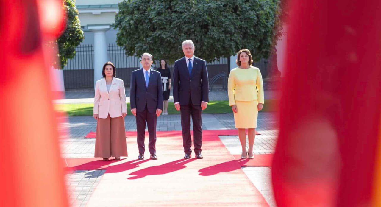 Nausėda: NATO sąjungininkėms yra būtina toliau sparčiai didinti investicijas į gynybą