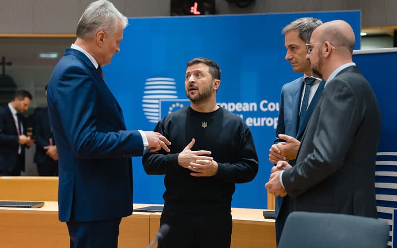 Nausėda Briuselyje informavo, kad Lietuvos žmonės pilnai remia Ukrainos Pergalės planą